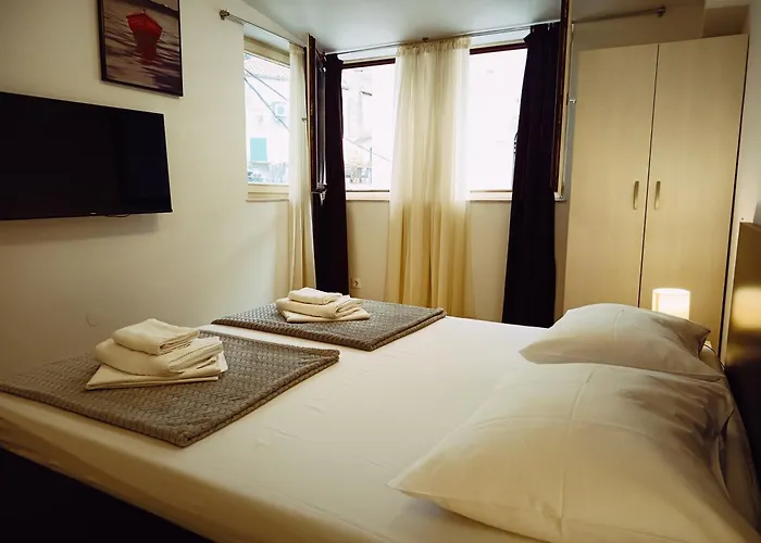 Apartman Kod Urara - At The Watchmaker's Place Split